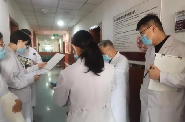 网传“牛皮癣根治偏方”有多危险？很多人用完直接诱发红皮病